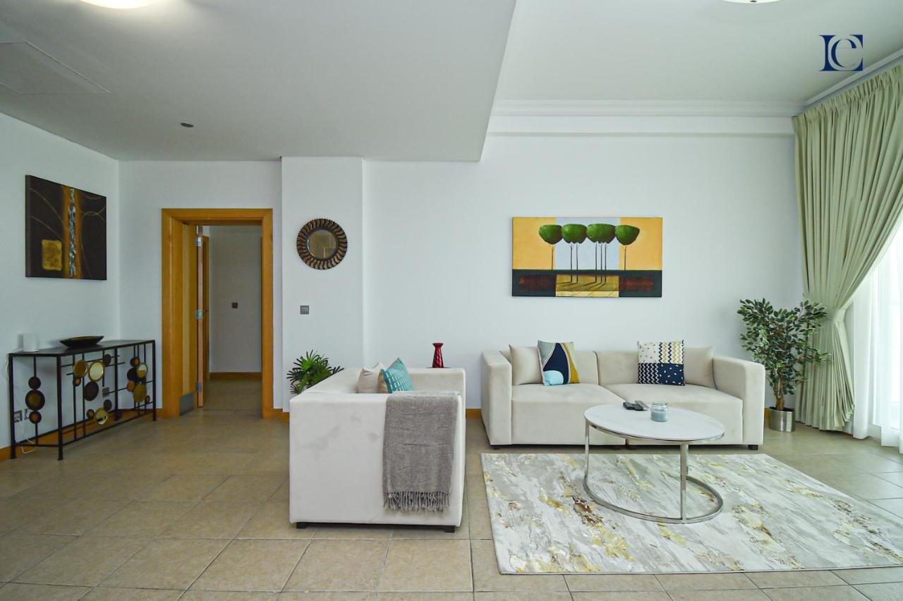 Luxury Escapes - Palm Jumeirah's Spectacular Ocean-view - Nabat Appartement Dubaï